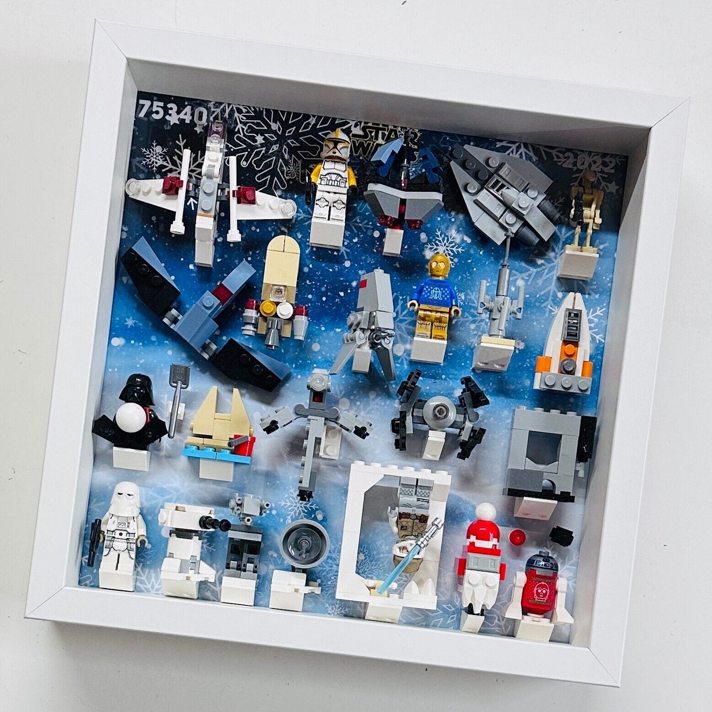 Display Frame for Lego ® Star Wars Advent Calendar 2022 minifigures 75340 27cm