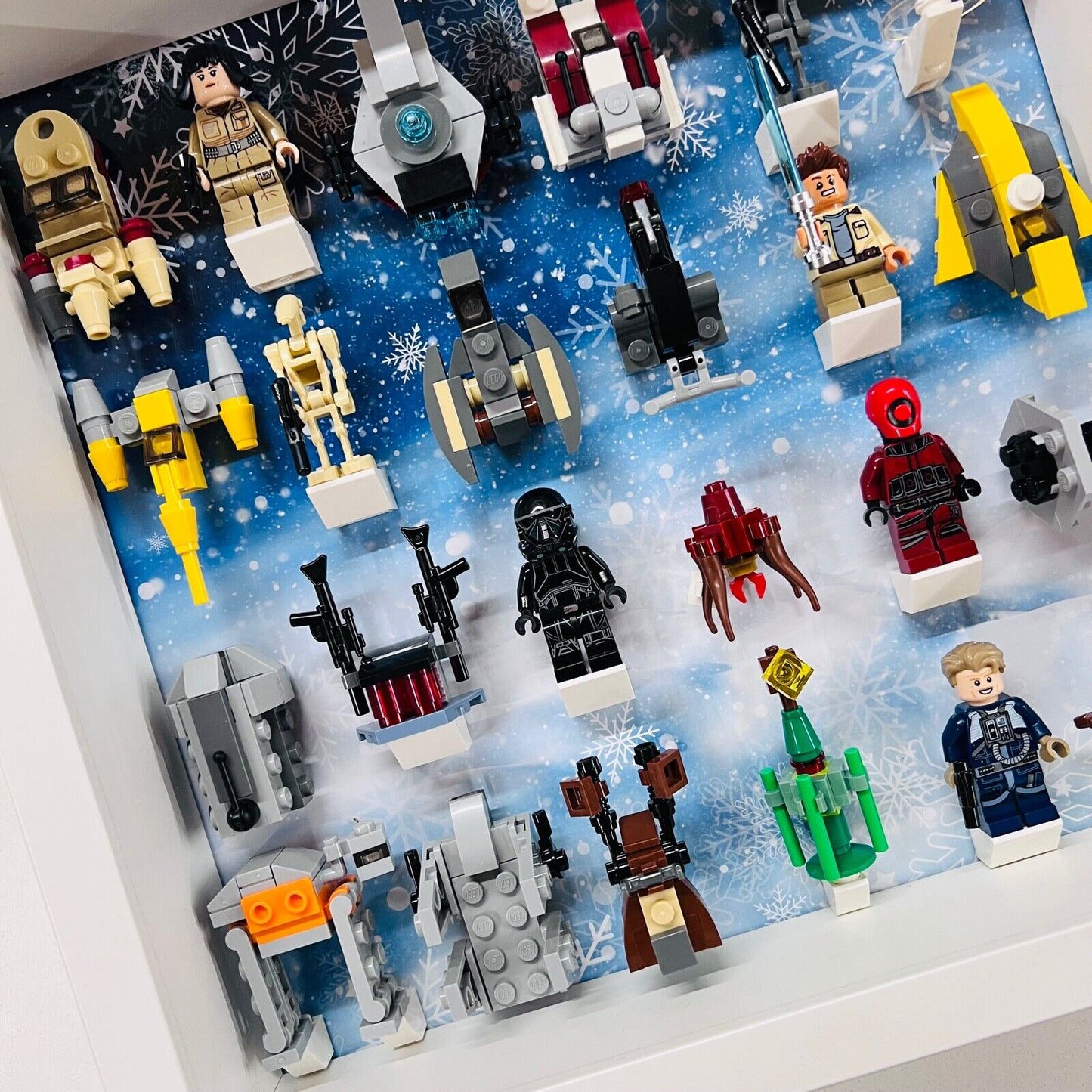 Display Frame for Lego ® Star Wars Advent Calendar 2018 minifigures 75213 27cm