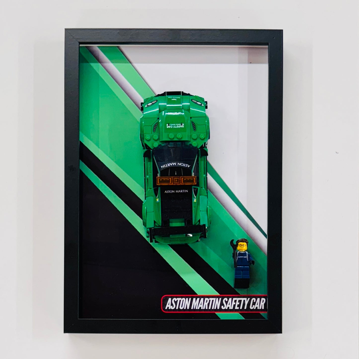 Display Wall Mount Frame for Lego ® Speed Champions Aston Martin Safety Car 76925