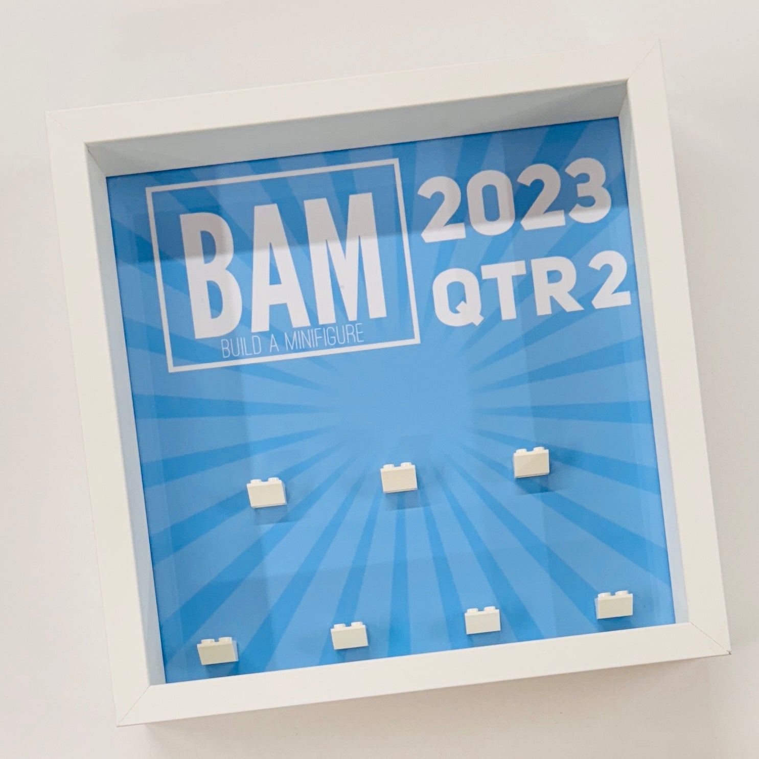 build a minifigure lego display frame 